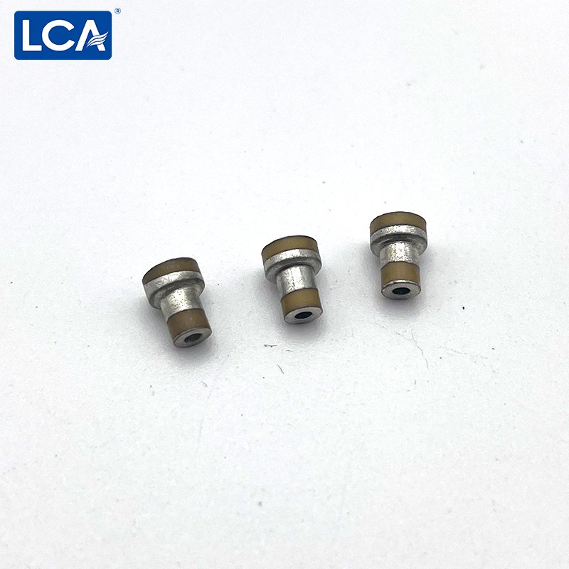 Ceramic capacitor distributor