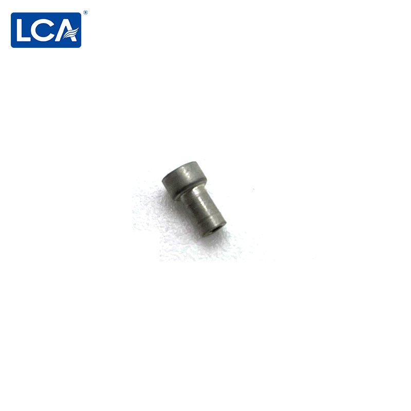 Capacitor with ceramic dielectric